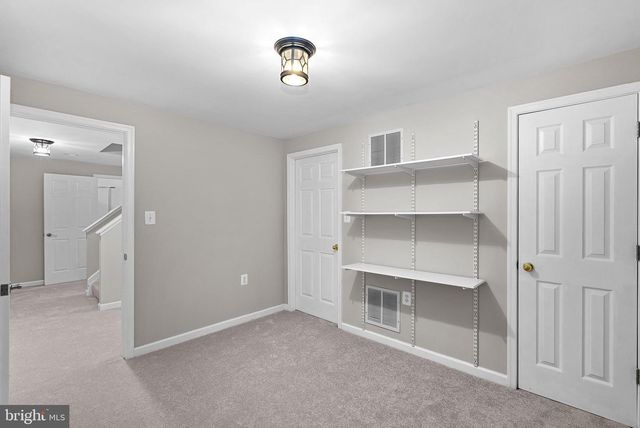 46415 HAMPSHIRE STATION DR, Sterling, VA 20165