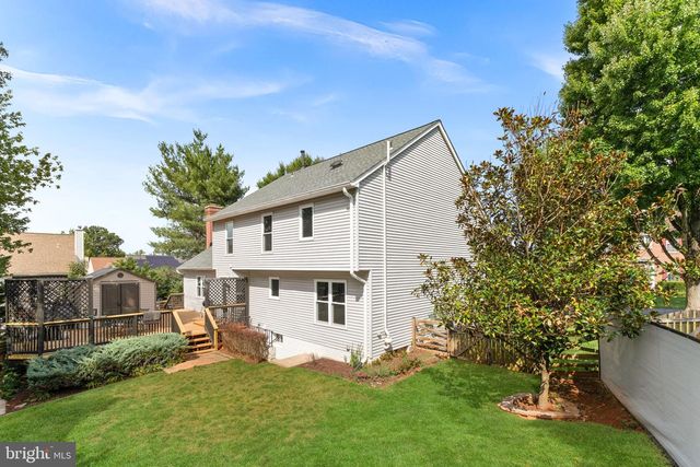 46415 HAMPSHIRE STATION DR, Sterling, VA 20165