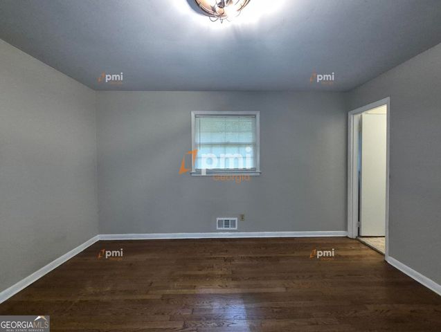 650 Jefferson Avenue, Fayetteville, GA 30214