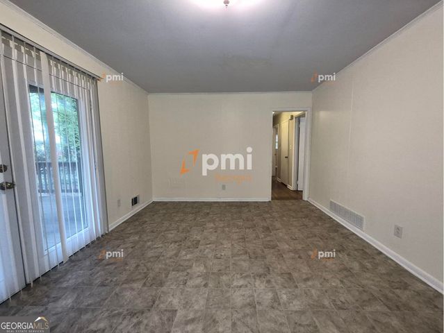 650 Jefferson Avenue, Fayetteville, GA 30214