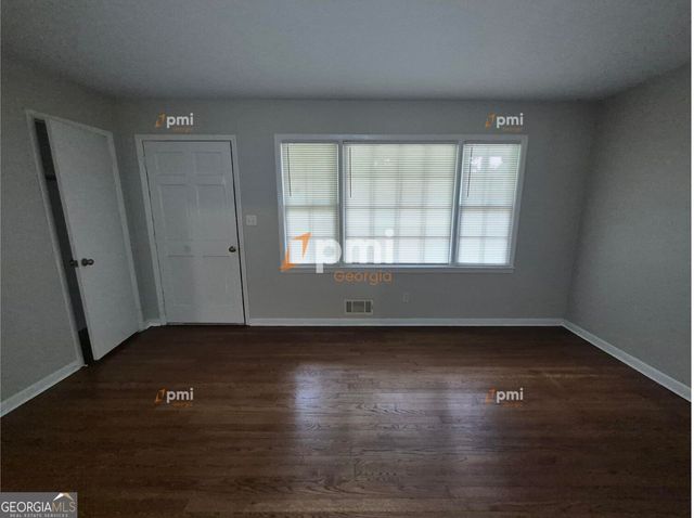650 Jefferson Avenue, Fayetteville, GA 30214