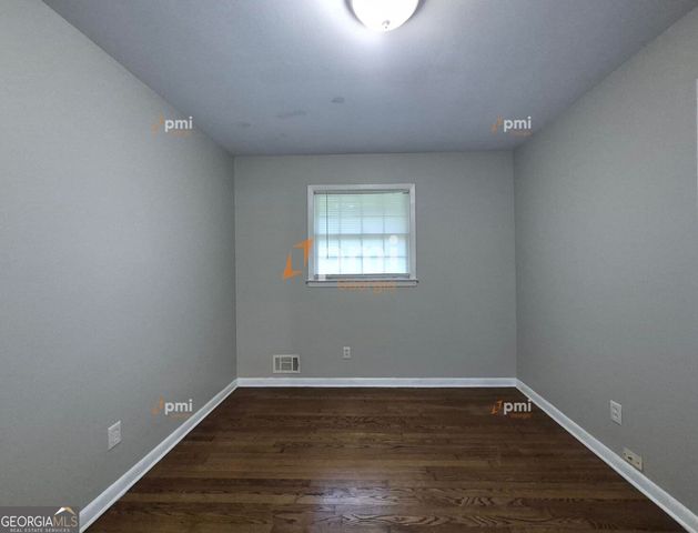 650 Jefferson Avenue, Fayetteville, GA 30214
