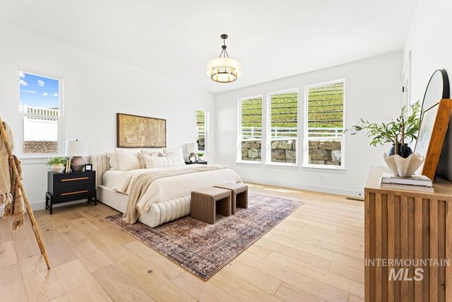 13424 N Spring Creek Way, Boise, ID 83714