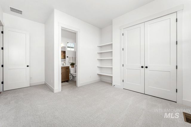 13424 N Spring Creek Way, Boise, ID 83714