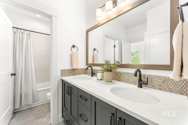 13424 N Spring Creek Way, Boise, ID 83714