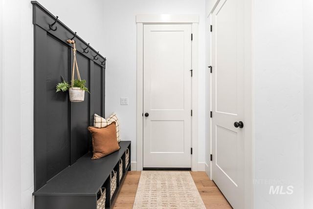 13424 N Spring Creek Way, Boise, ID 83714