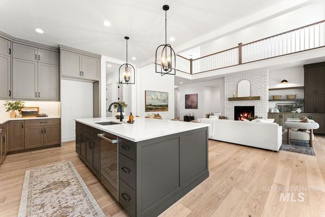 13424 N Spring Creek Way, Boise, ID 83714