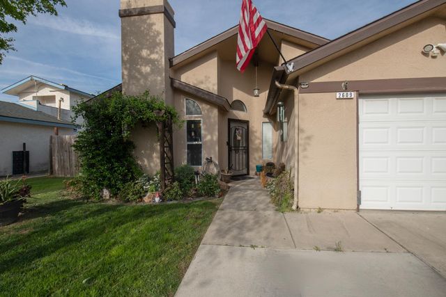 2609 N Hanover Avenue, Fresno, CA 93722
