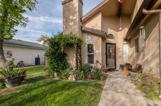 2609 N Hanover Avenue, Fresno, CA 93722