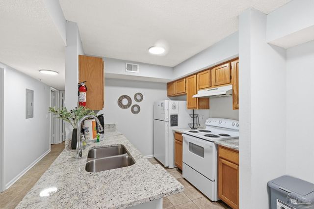 4090 Dancing Cloud Ct 241, Destin, FL 32541