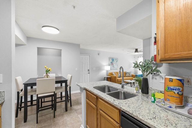 4090 Dancing Cloud Ct 241, Destin, FL 32541