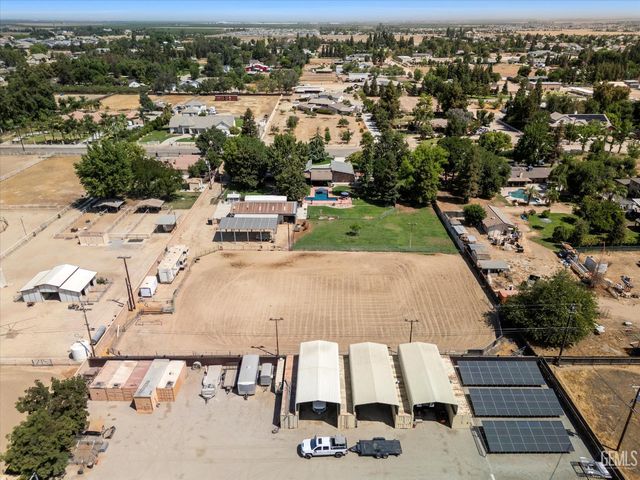 16451 Barton Lane, Bakersfield, CA 93314