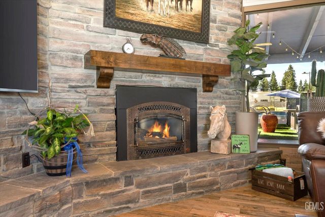 16451 Barton Lane, Bakersfield, CA 93314