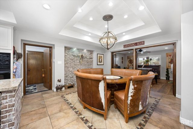 16451 Barton Lane, Bakersfield, CA 93314