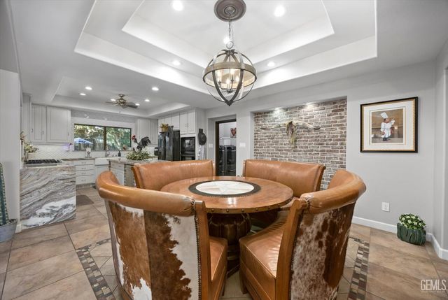 16451 Barton Lane, Bakersfield, CA 93314