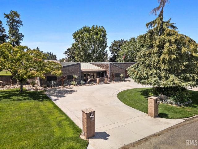 16451 Barton Lane, Bakersfield, CA 93314