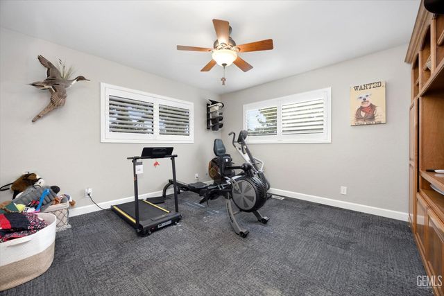 16451 Barton Lane, Bakersfield, CA 93314