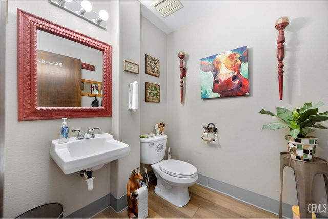 16451 Barton Lane, Bakersfield, CA 93314