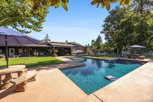 16451 Barton Lane, Bakersfield, CA 93314