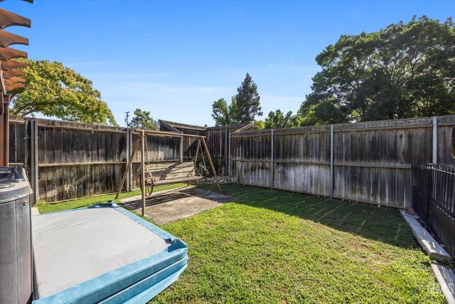 16451 Barton Lane, Bakersfield, CA 93314