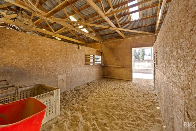 16451 Barton Lane, Bakersfield, CA 93314