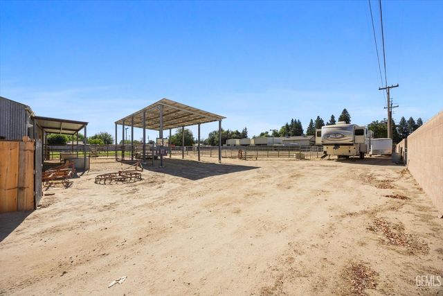 16451 Barton Lane, Bakersfield, CA 93314