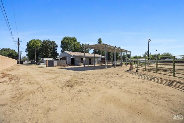 16451 Barton Lane, Bakersfield, CA 93314