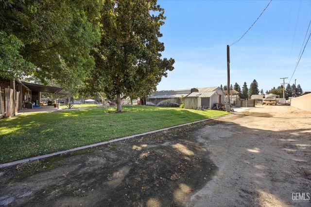 16451 Barton Lane, Bakersfield, CA 93314