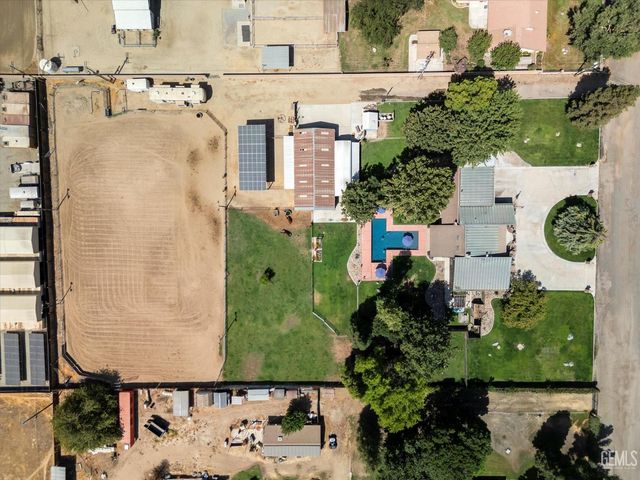 16451 Barton Lane, Bakersfield, CA 93314