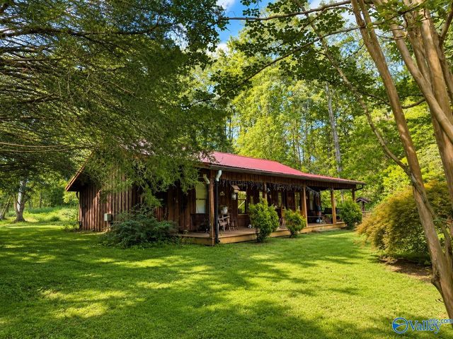 113 North Drive, Somerville, AL 35670