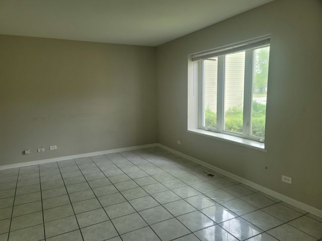 248 Waverly Drive, Elgin, IL 60120
