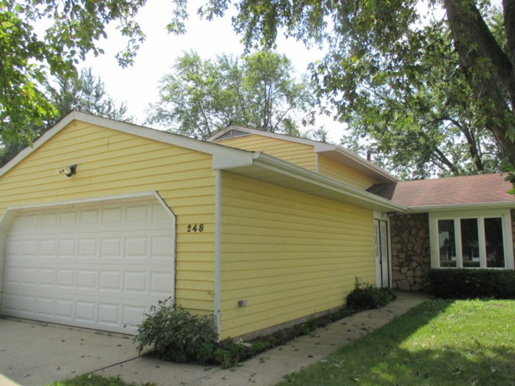 248 Waverly Drive, Elgin, IL 60120