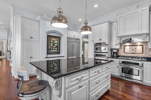 5881 SHORE ACRES ROAD, New Franken, WI 54229