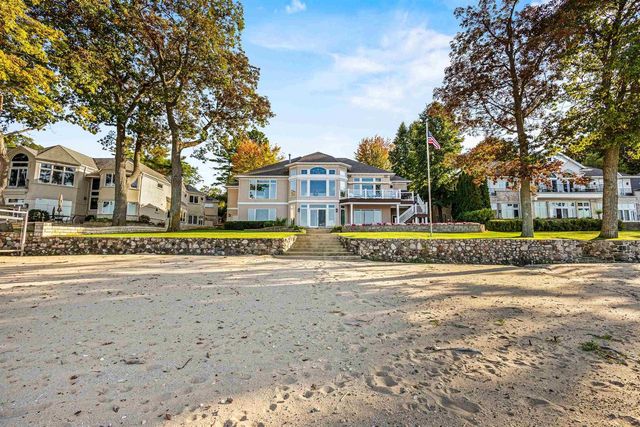 5881 SHORE ACRES ROAD, New Franken, WI 54229