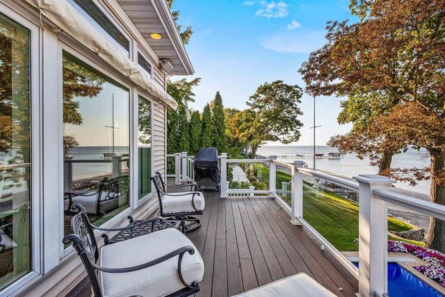 5881 SHORE ACRES ROAD, New Franken, WI 54229