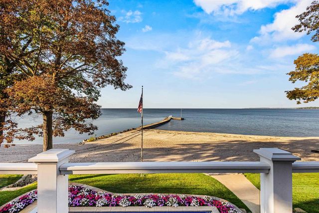 5881 SHORE ACRES ROAD, New Franken, WI 54229
