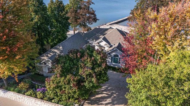 5881 SHORE ACRES ROAD, New Franken, WI 54229