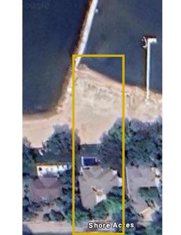 5881 SHORE ACRES ROAD, New Franken, WI 54229