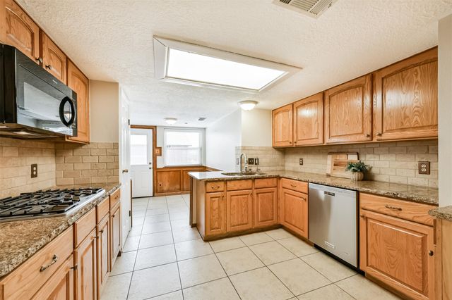 4223 Nations Drive, Pasadena, TX 77505