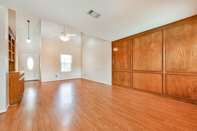 4223 Nations Drive, Pasadena, TX 77505