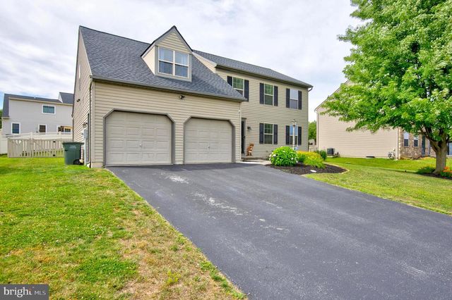3713 KIMBERLY LN, Dover, PA 17315