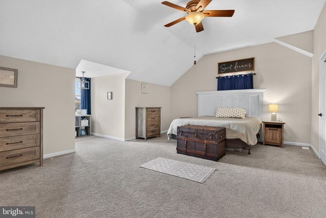 3713 KIMBERLY LN, Dover, PA 17315