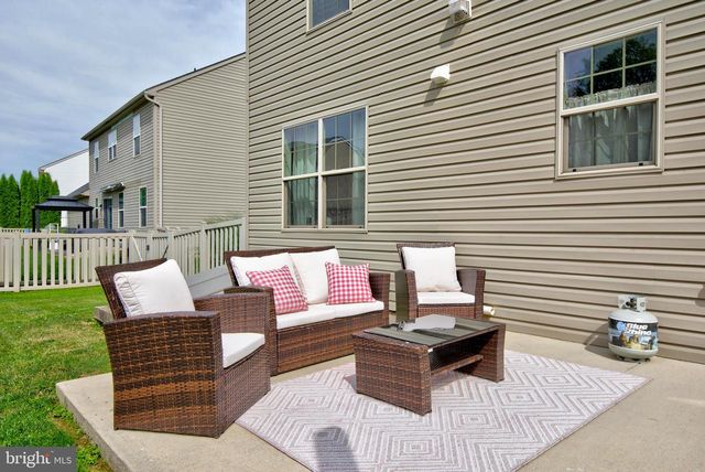 3713 KIMBERLY LN, Dover, PA 17315