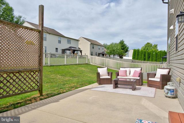 3713 KIMBERLY LN, Dover, PA 17315
