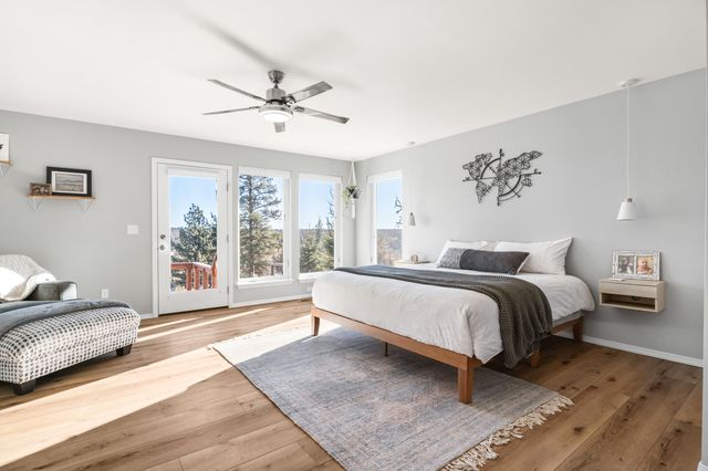 17725 Mountain View Road, Sisters, OR 97759