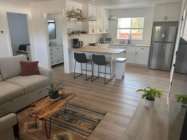 17725 Mountain View Road, Sisters, OR 97759
