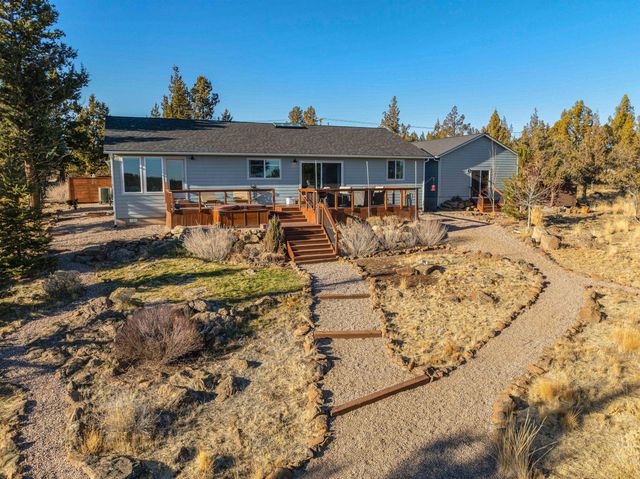 17725 Mountain View Road, Sisters, OR 97759