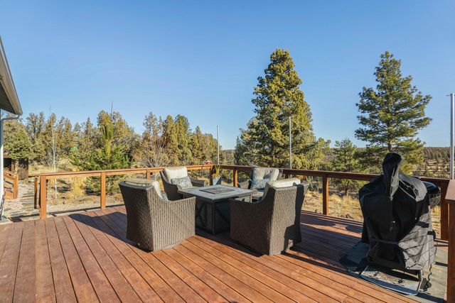 17725 Mountain View Road, Sisters, OR 97759