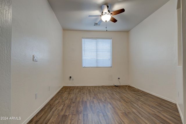 13643 W Country Gables Drive, Surprise, AZ 85379