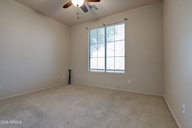 13643 W Country Gables Drive, Surprise, AZ 85379